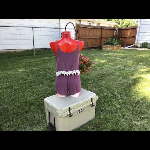 1 FREE GIFT Rue21 Romper 🌺🌺 - Picture 8 of 8